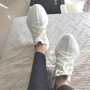 fake Yeezy cream white 