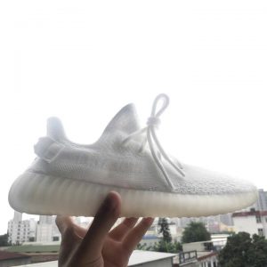 fake Yeezy cream white