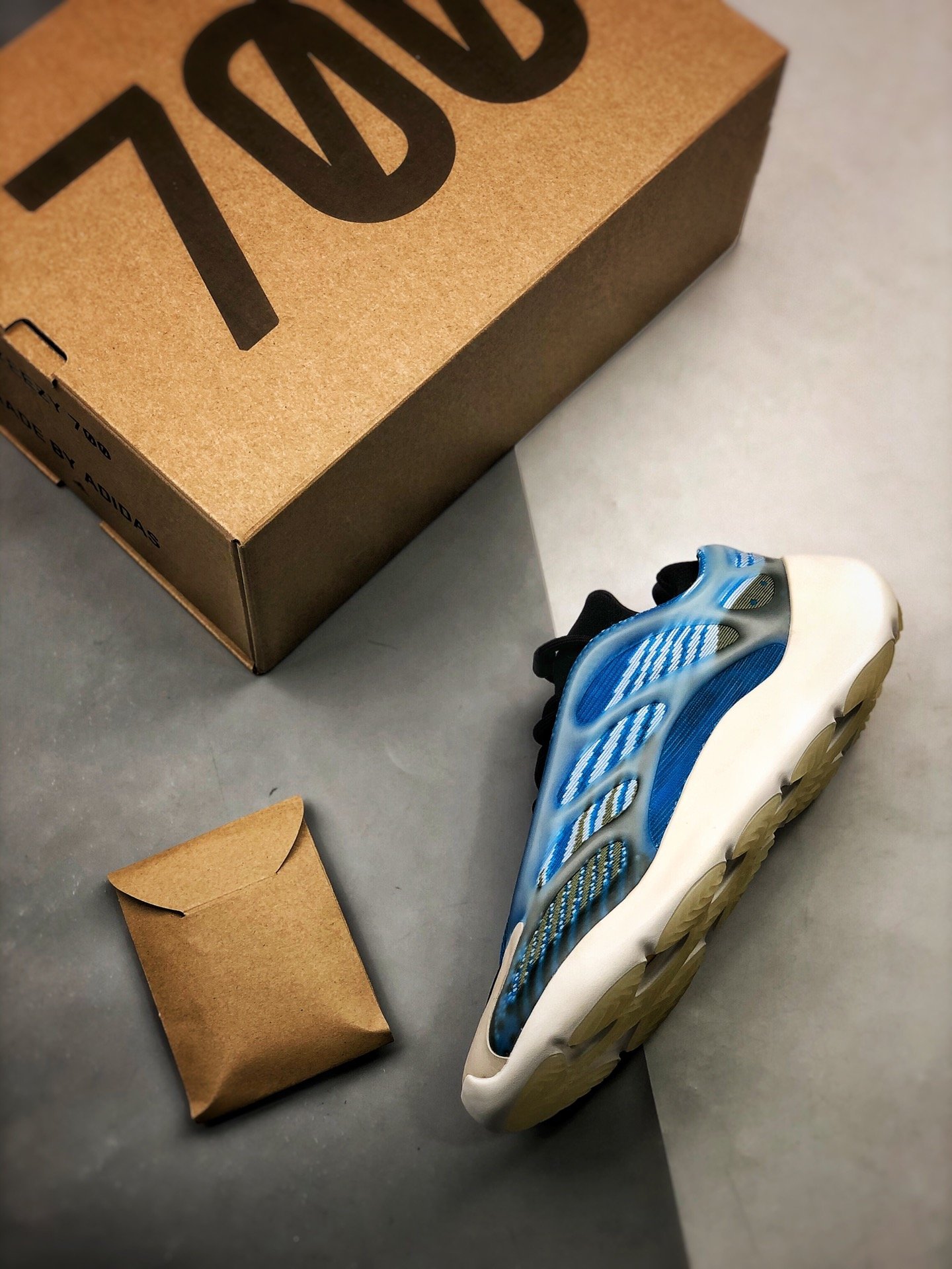 authentic Yeezy 700 v3 box